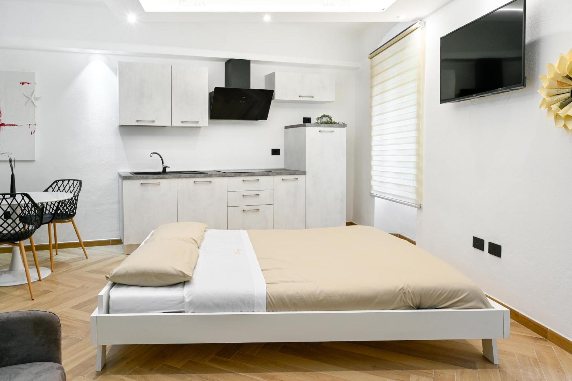 Luxuria Apartment Iglesias Exterior photo